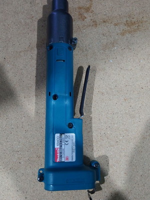 Makita straight impact screwdriver 9.6v refurbished without battery
