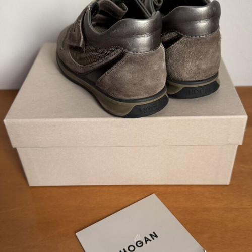 Hogan children's sneakers size 24, like new