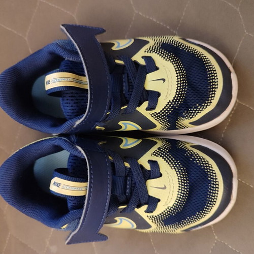 Nike children's sports shoes size 25