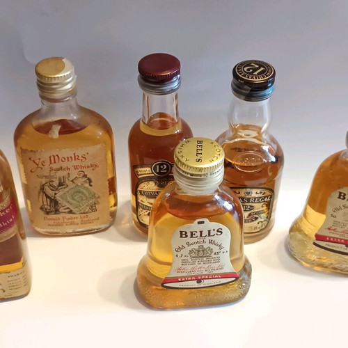 Mini scotch whisky pack of 6, 50ml, like new