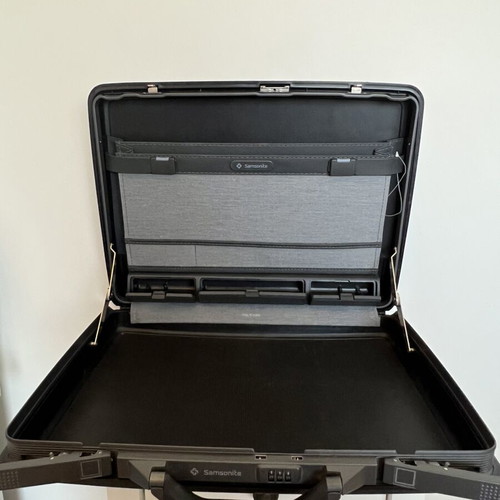 Vintage Samsonite briefcase like new, black