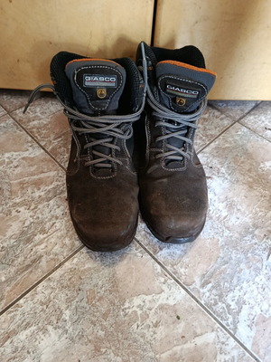 Giasco safety shoes, brown, size 42.5