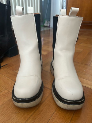 Chelsea boots white used size 37