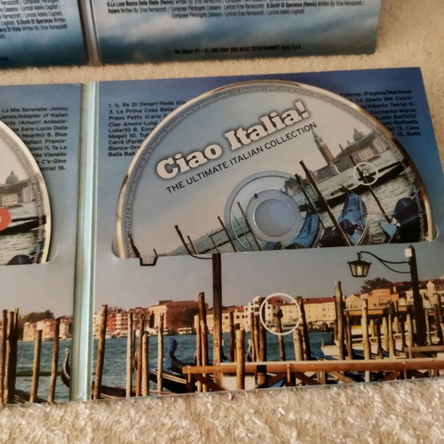 Pack of 8 CDs Ciao Italia and Eros Ramazzoti like new, unused