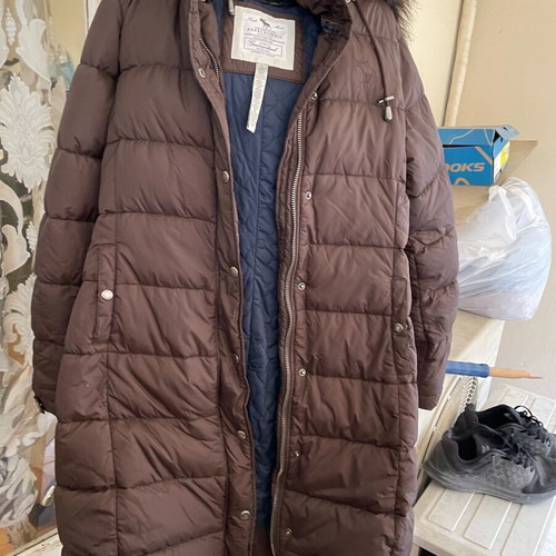 Abercrombie & Fitch brown down coat L like new