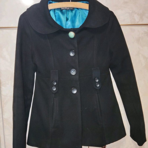 Benissimo coat black with turquoise lining like new, wool