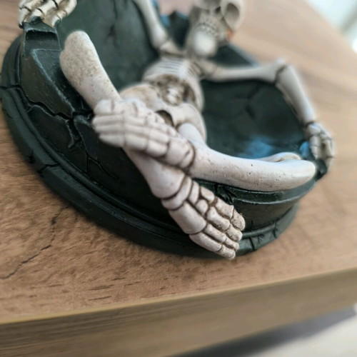 Skeleton Ashtray new, ceramic with detailed design