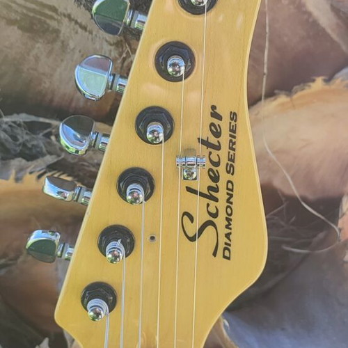 Schecter California Vintage Series electric guitar with relic look