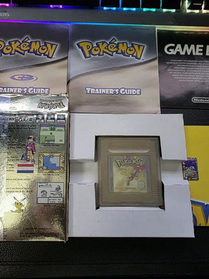 Pokémon Gold Game Boy μεταχειρισμένο με original θήκη και κουτιά