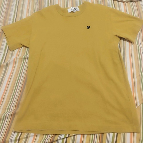 Comme Des Garcons Play T-shirt like new, size Large