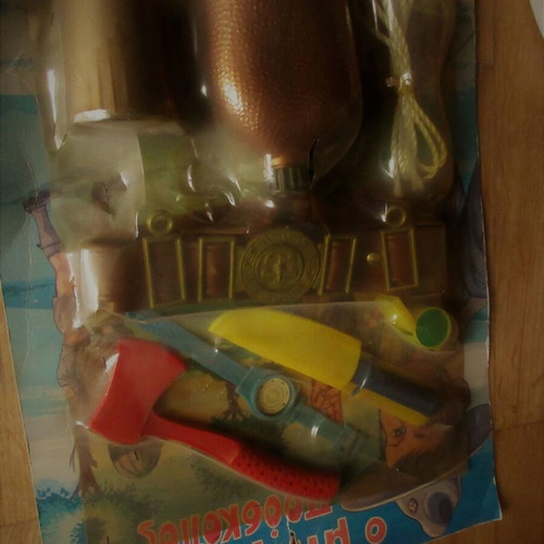 Plastic individual items set O Mikros Proskopos from Antony 70s new