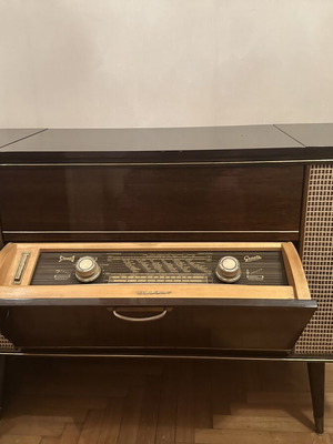 Antique radio