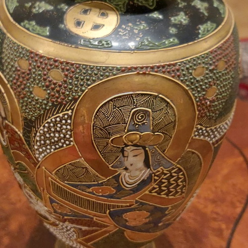 Moriage vases used, old Japan 18th century, 33 cm height, set of 2