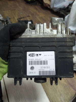 Computer ECU VW Polo III Golf III 032906030E used