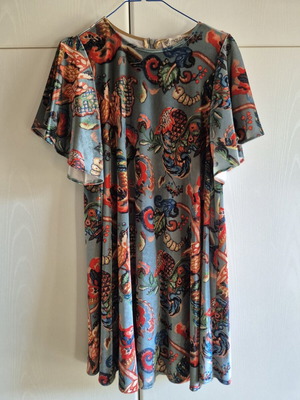 Moutaki dress like new, velour with beautiful pattern