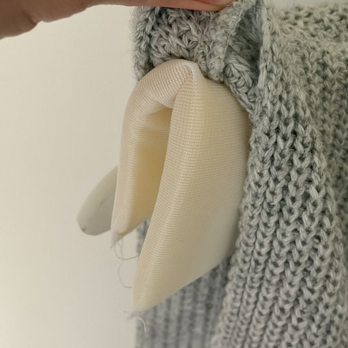Vicolo Light Grey Knitted Top like new with Padded Shoulders