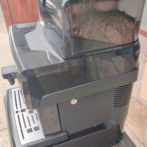 Saeco Aulika Evo professional coffee machine