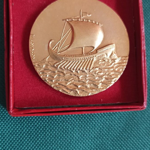 Collectible Three Quarter Ton World Championship Medal Greece 1989 like new