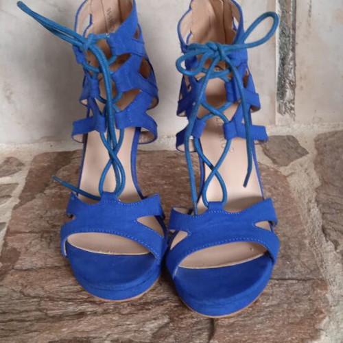 Tulipano suede pumps like new, size 36, 10 cm heels