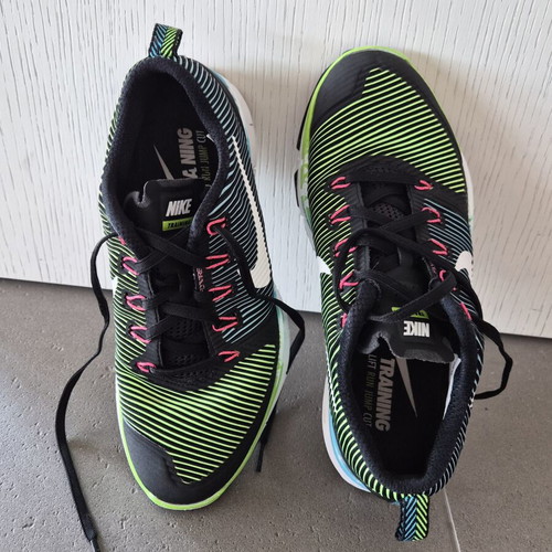 Nike Free running shoes size 42, multicolor