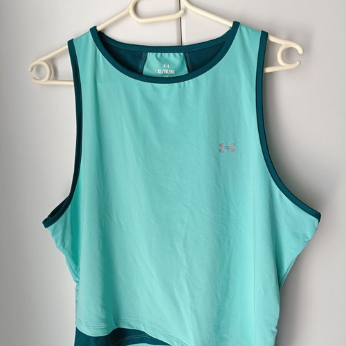 Under Armour women's sports shirt like new, size XL, blue