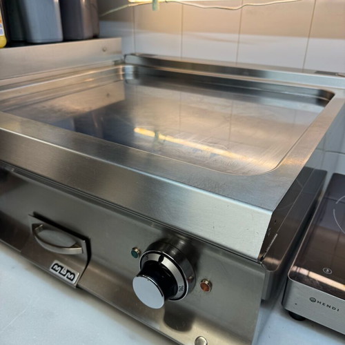 MBM FTBE77TLC professional griddle plate like new