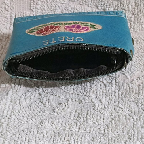 Suvenir wallet from Crete new, multicolored with roses