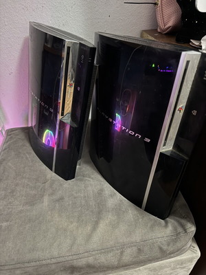 PlayStation 3 consoles, pack of 2
