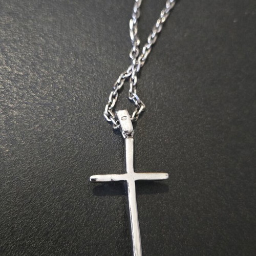 Silver cross pendant