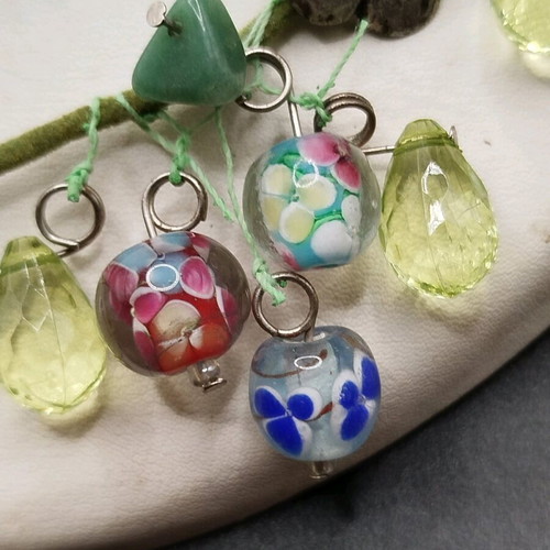 Pendant new handmade with crystals, Murano glass and metal daisies