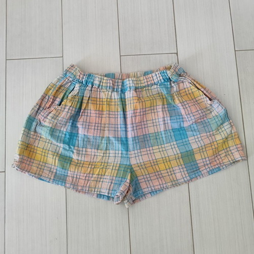 Girls' shorts and t-shirt set size 11/12 like new, multicolor