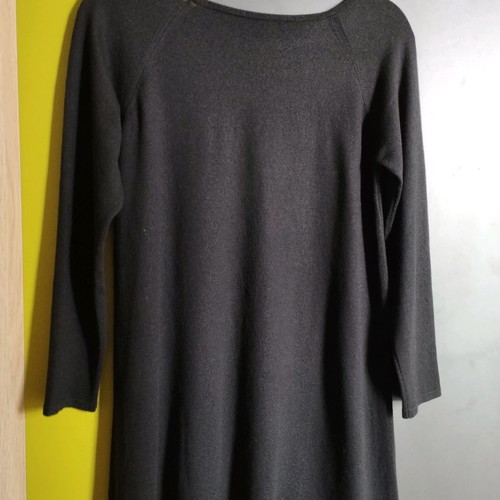 Wool long-sleeve blouse size M, black made of pure virgin wool