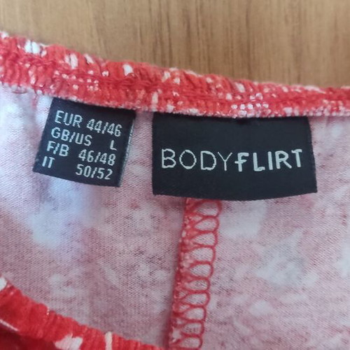 Midi dress red viscose Bodyflirt Large like new