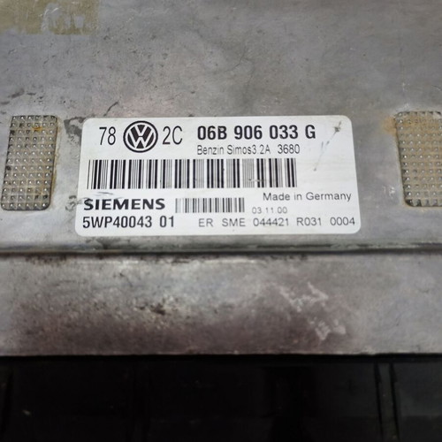 Engine computer 06B906033G for VW Passat 3B5.5 2.0i used