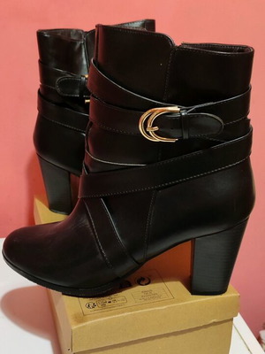 Andres Machado black ankle boots made of eco leather like new size 44