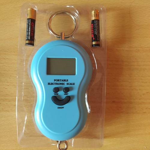 Mini scale with batteries in excellent unused condition