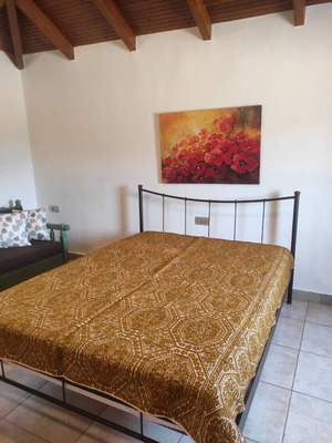 Traditional handmade brown woven blanket like new with embossed patterns