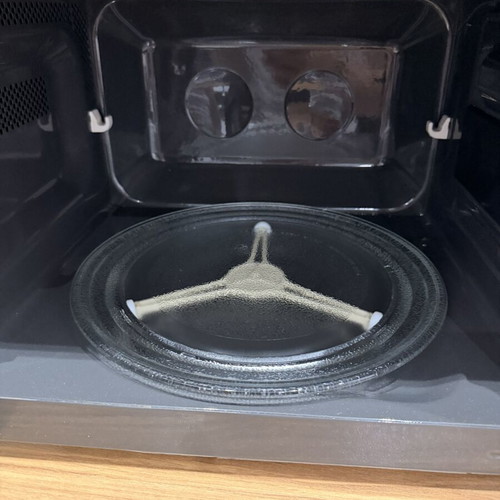 Morris microwave oven used in excellent condition