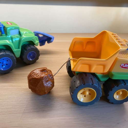Playskool toy cars used, pack of two with retractable cord