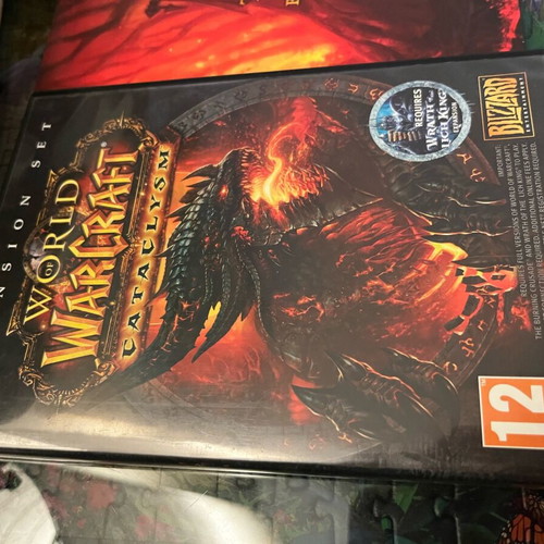 World of Warcraft Wrath of the Lich King box and case used, collectible