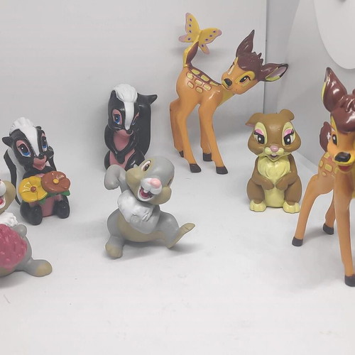 Bambi Disney figure set like new, 7 pieces