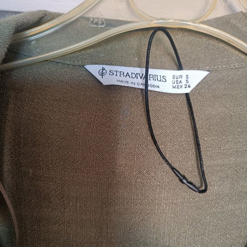 Midi dress Stradivarius like new, olive color with belt