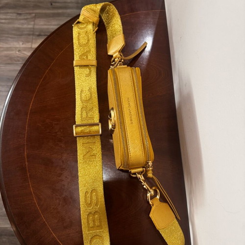 Marc Jacobs crossbody bag like new, gold