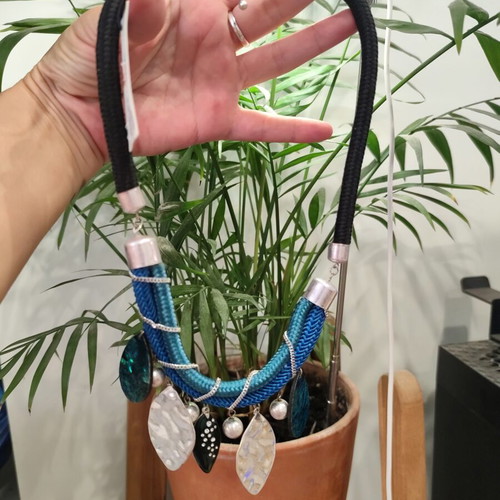 Statement necklace new, black and blue
