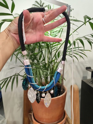 Statement necklace new, black and blue