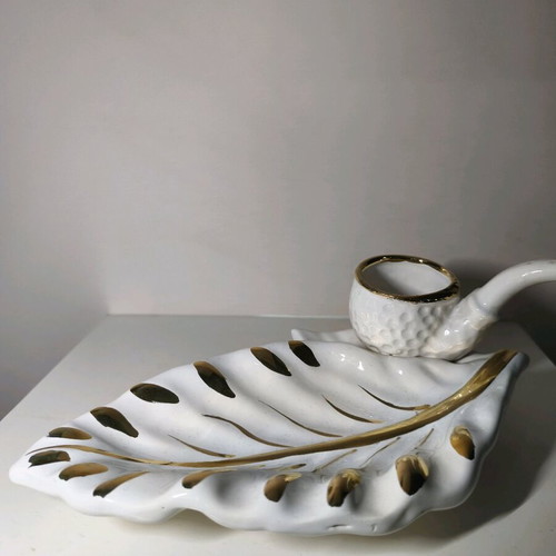 Vintage ceramic decorative leaf with tealight holder and gold details like new