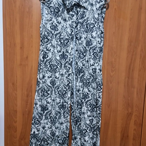 Namaste shirt and pants set like new, multicolored