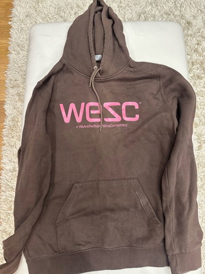 WeSC sweatshirt used, brown with pink logo, size Large