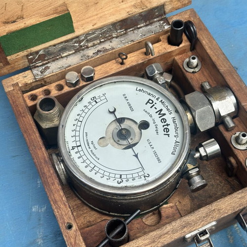 Pi-Meter Lehmann & Michels Hamburg-Altona vintage industrial instrument used