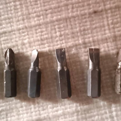 Set of 6 electric screwdriver replacement bits like new